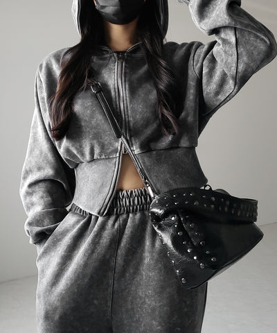 スタッズデザインスクエアショルダーバッグ / stud design square shoulder bag