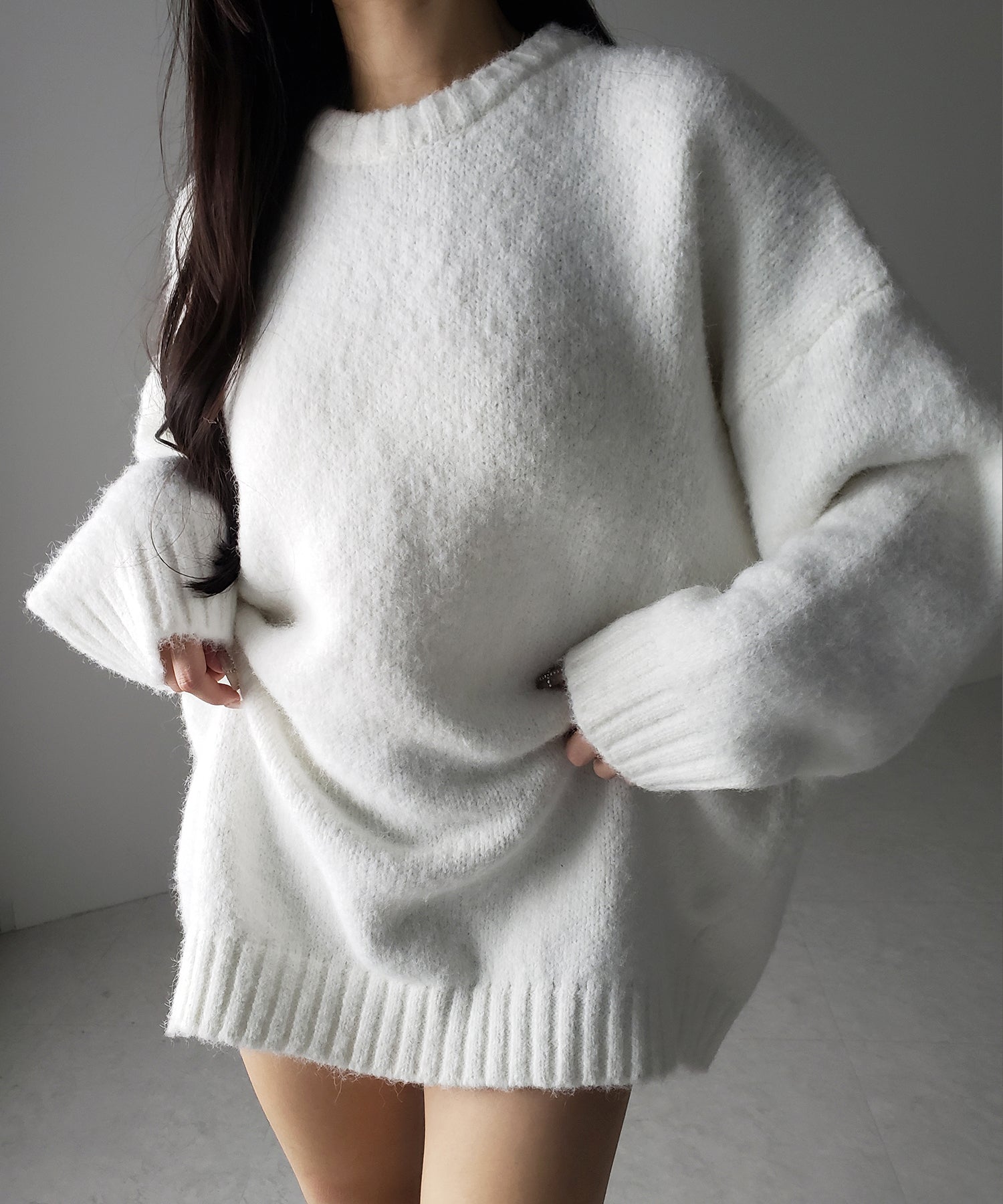 オーバーサイズフラッフィーニットプルオーバー / oversize fluffy knit pullover
