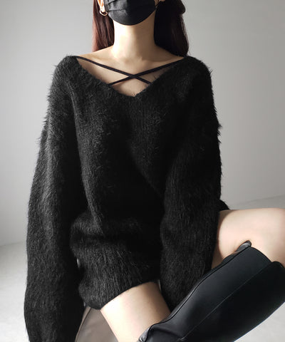 クロスストラップカットアウトルーズシャギーニット