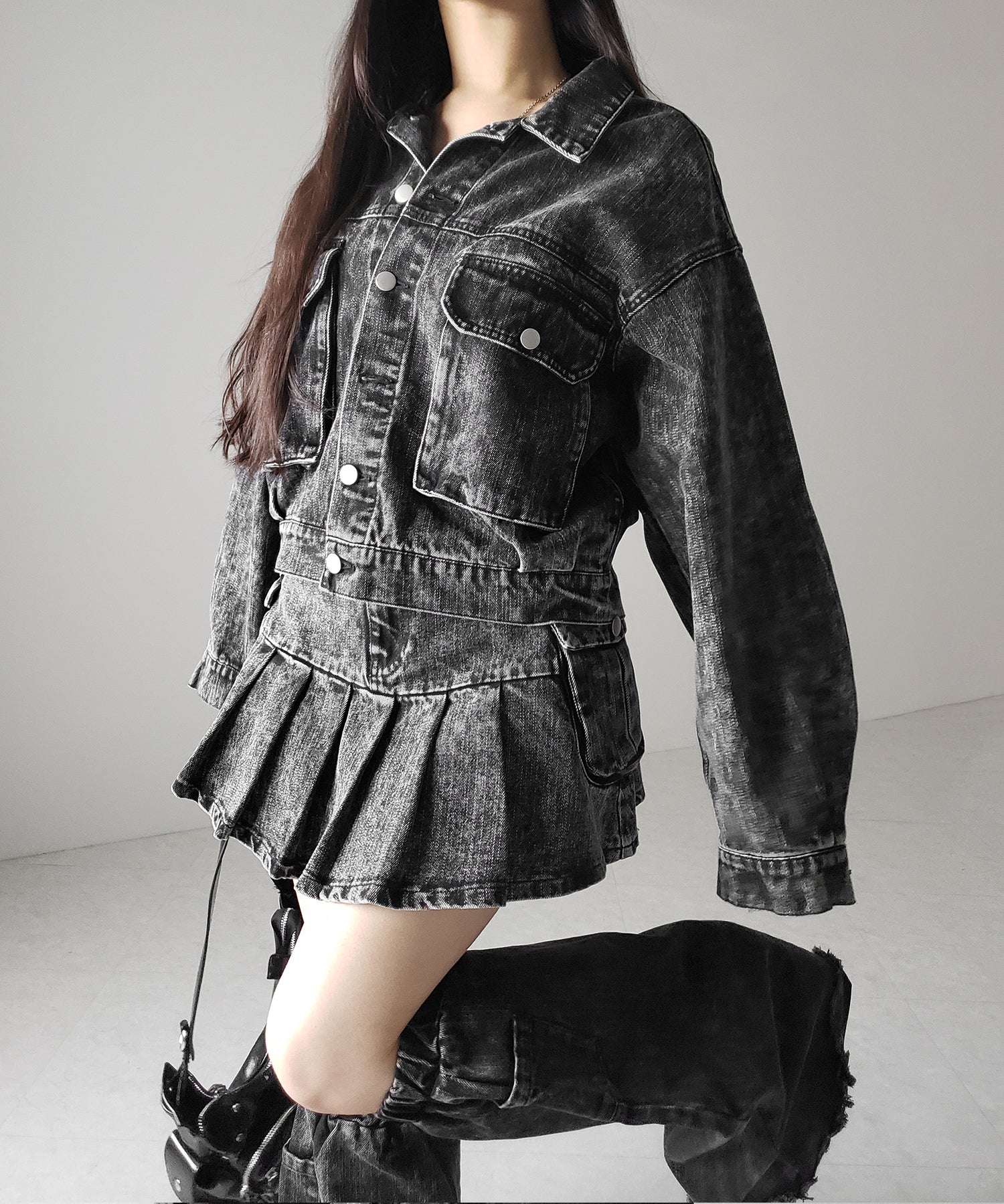 【 セットアップ着用可能 】ヴィンテージケミカルブリーチプリーツデニムミニスカート / vintage bleached pleated denim mini skirt