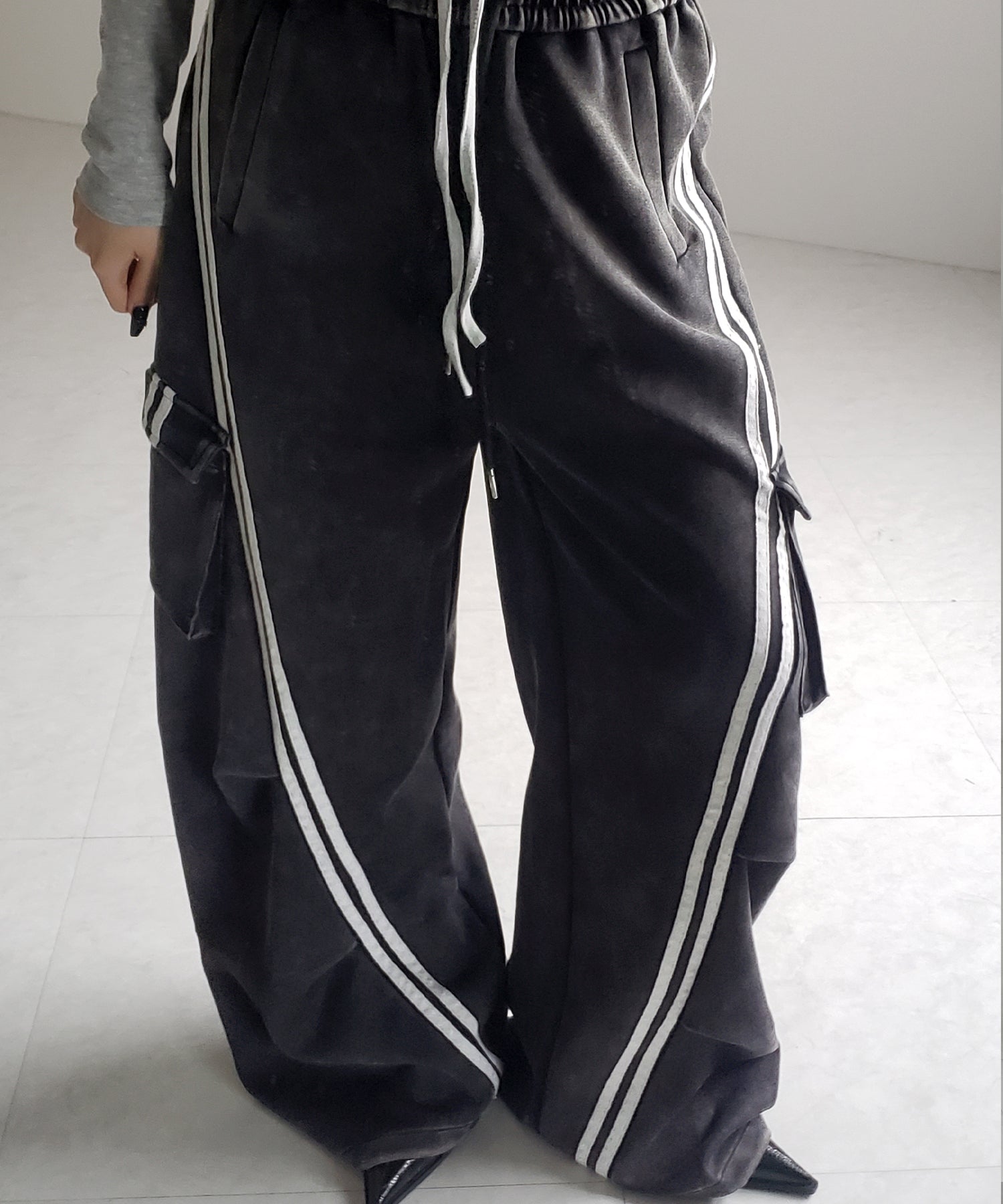 【 裾絞り可能2WAY 】ピグメントヴィンテージサイドラインタックワイドスウェットパンツ / pigment vintage sideline tuck wide sweatpants