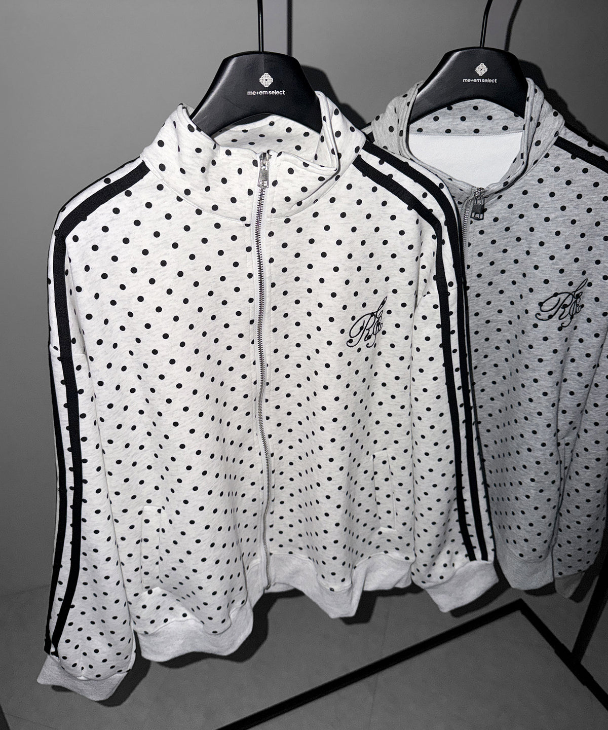 胸ロゴ刺繍ドットラインオーバースウェットブルゾン / chest logo embroidery side dot line over sweat blouson