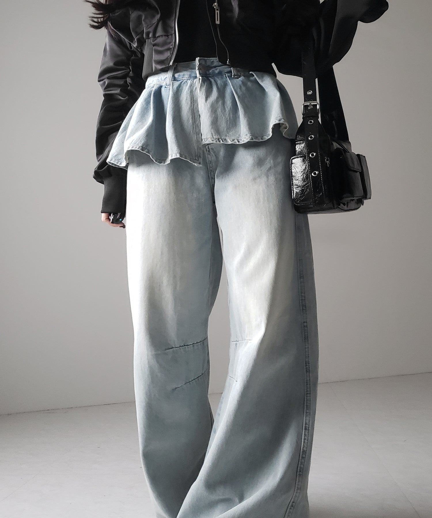 【 2color / 4size 】フリルドッキングレイヤードヴィンテージワイドデニム / frll docking layered vintage wide denim