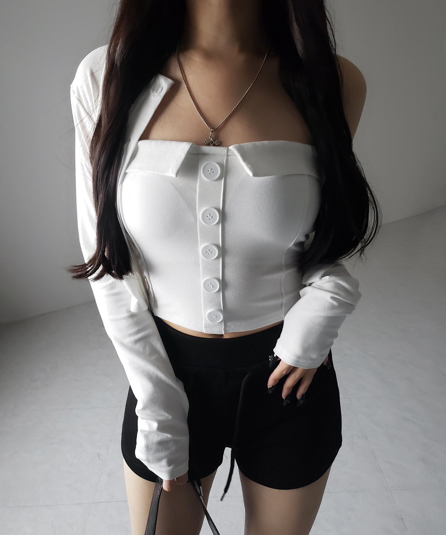 【 2点セット 】フロントボタンベアトップ + クロップドカットソーカーディガン SET / front button bare top + cropped cutsaw cardigan SET