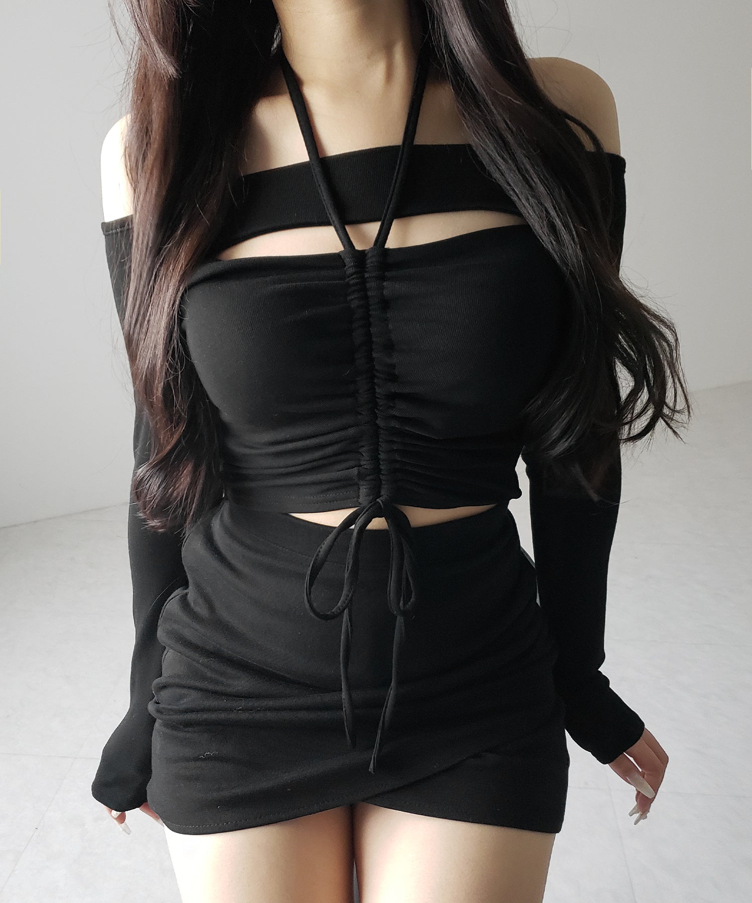 裏起毛カットアウトシャーリングぴちカットソートップス / urakimo cutout shirring pichi cutsew tops