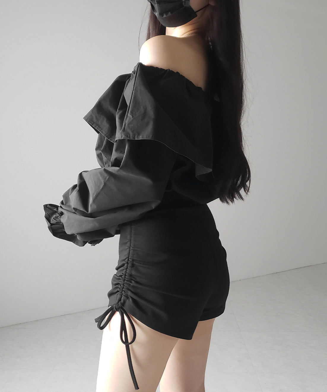 オフショルダーフリルショートブラウス /off shoulder frill short blouse