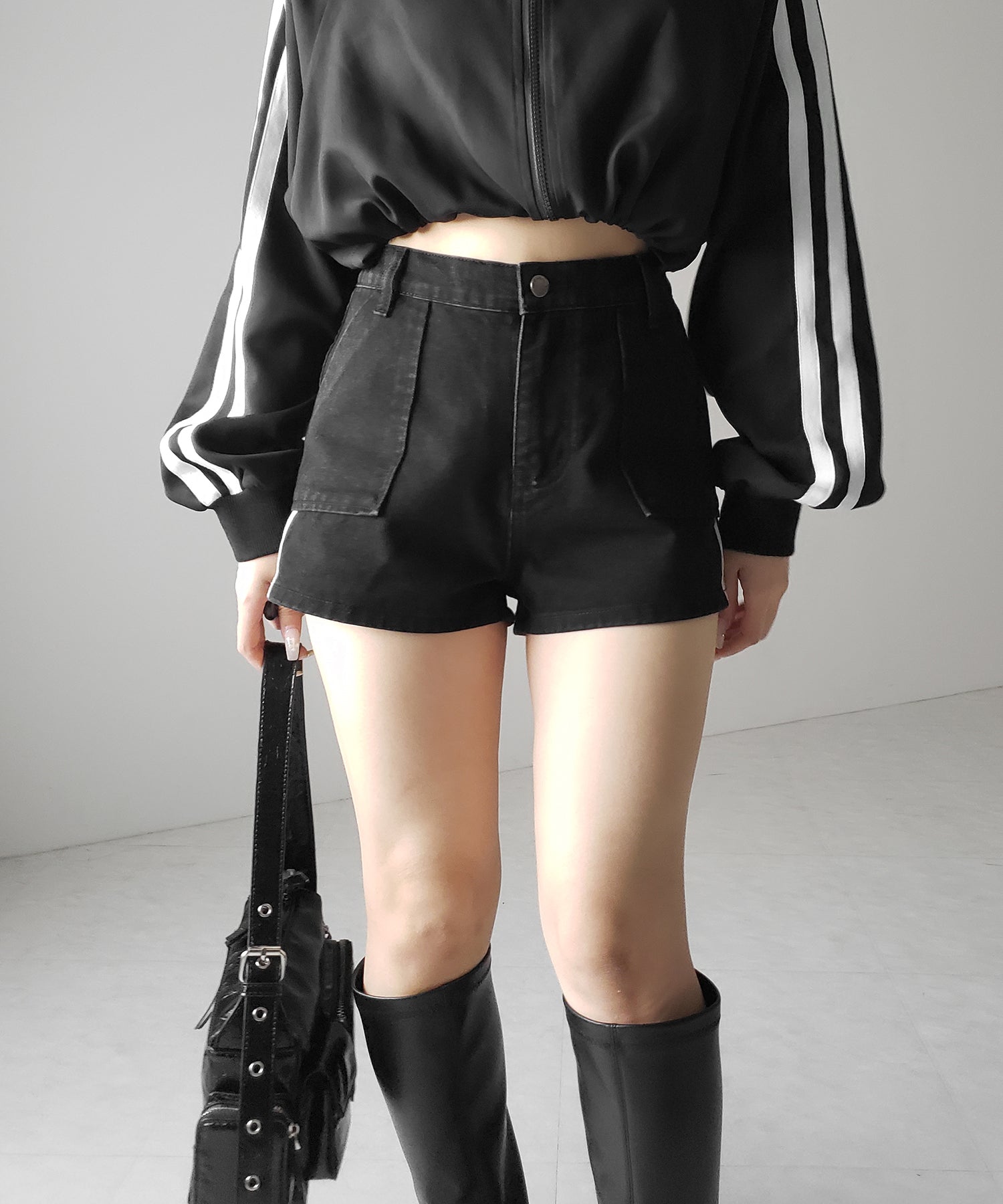 【 2color 】サイドラインハイウエストデニムショートパンツ / sideline highwaist denim short pants