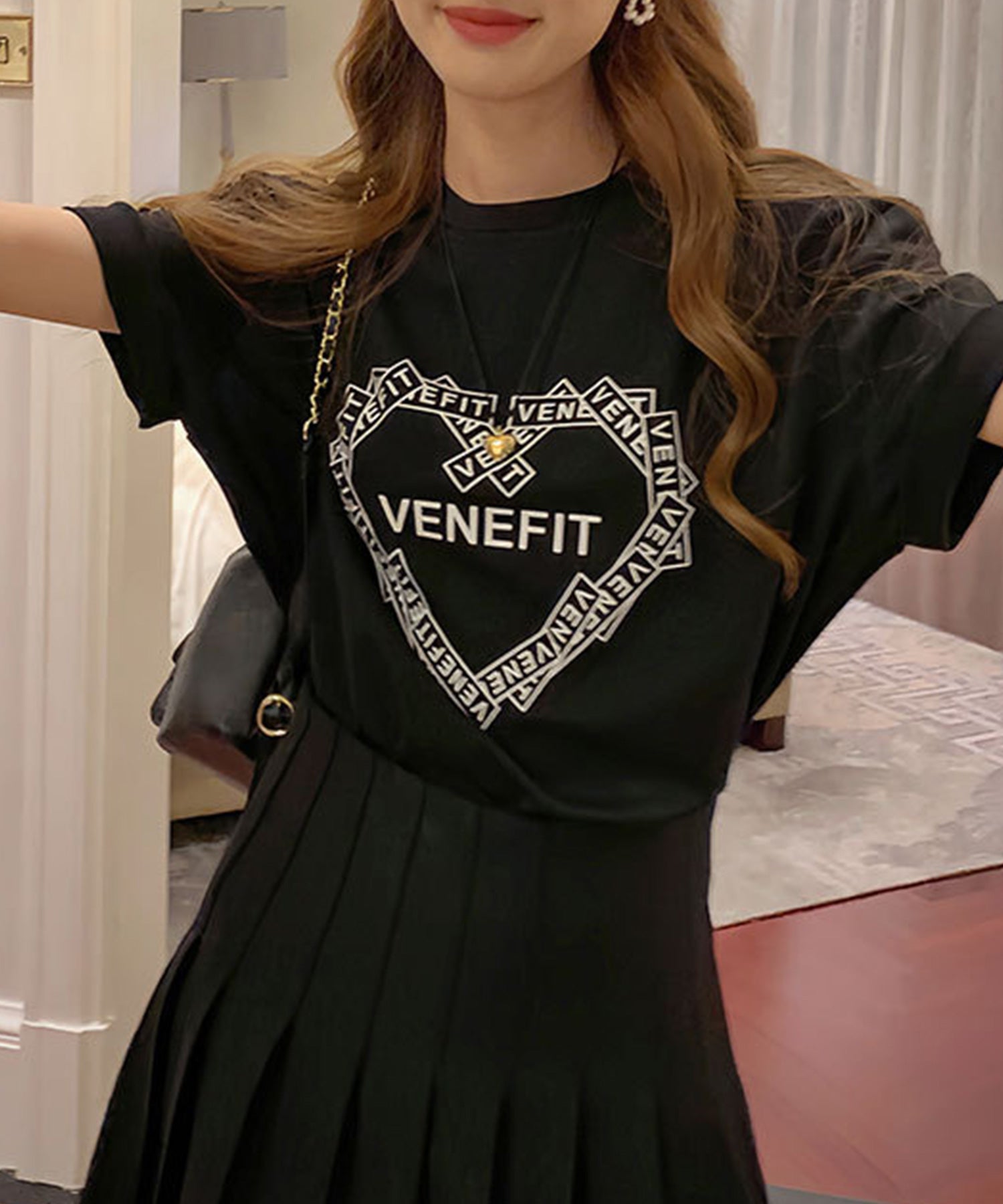 【 セットアップ 】VENEFIT ロゴトップス&プリーツミニスカート SET