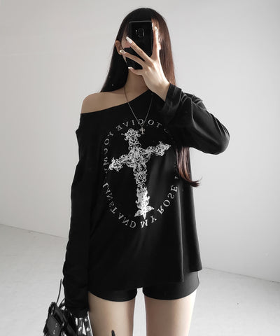 【 ワンショルにできる2way 】クロスロゴプリントワンショルルーズシアーTシャツ / 2WAY cross logo print one shoulder loose sheer T-shirt