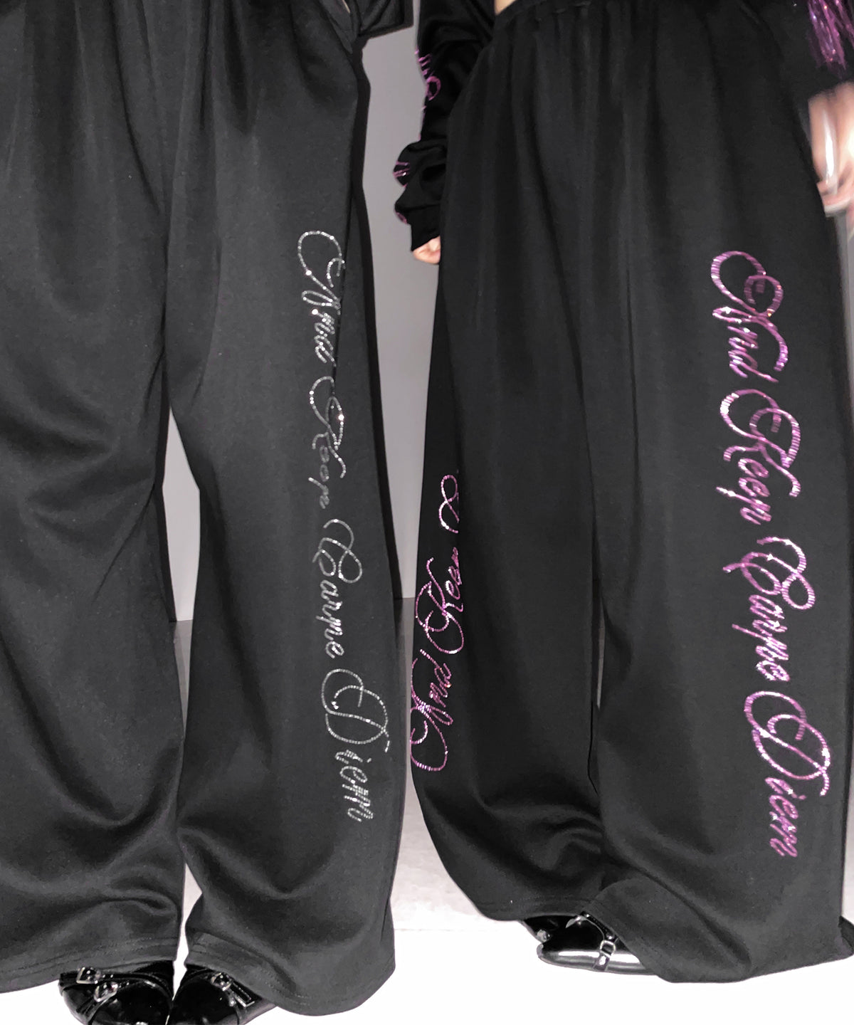 【 セットアップ可能 】ラインストーンロゴワイドスウェットパンツ / Rhine stone logo wide sweatpants
