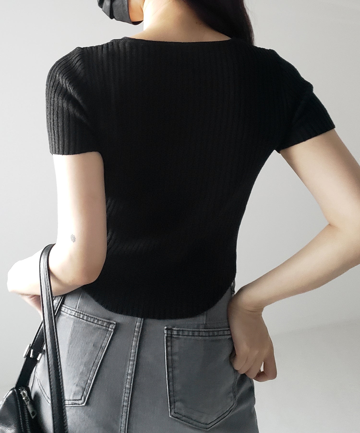 半袖クロスラインストラップデザインリブニット