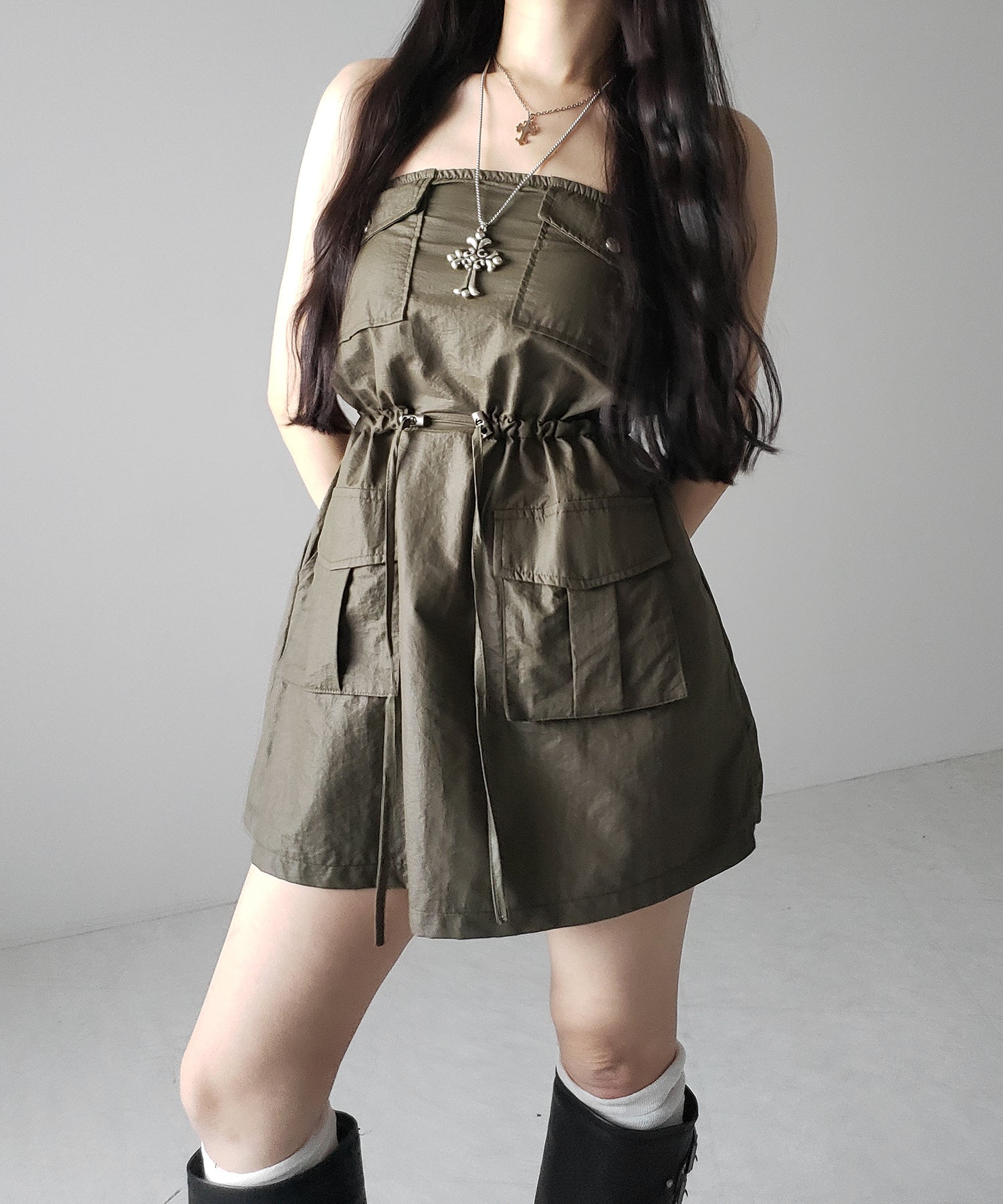 【 2color 】アウトポケットナイロンカーゴミニワンピ /out pocket nylon cargo mini onepiece