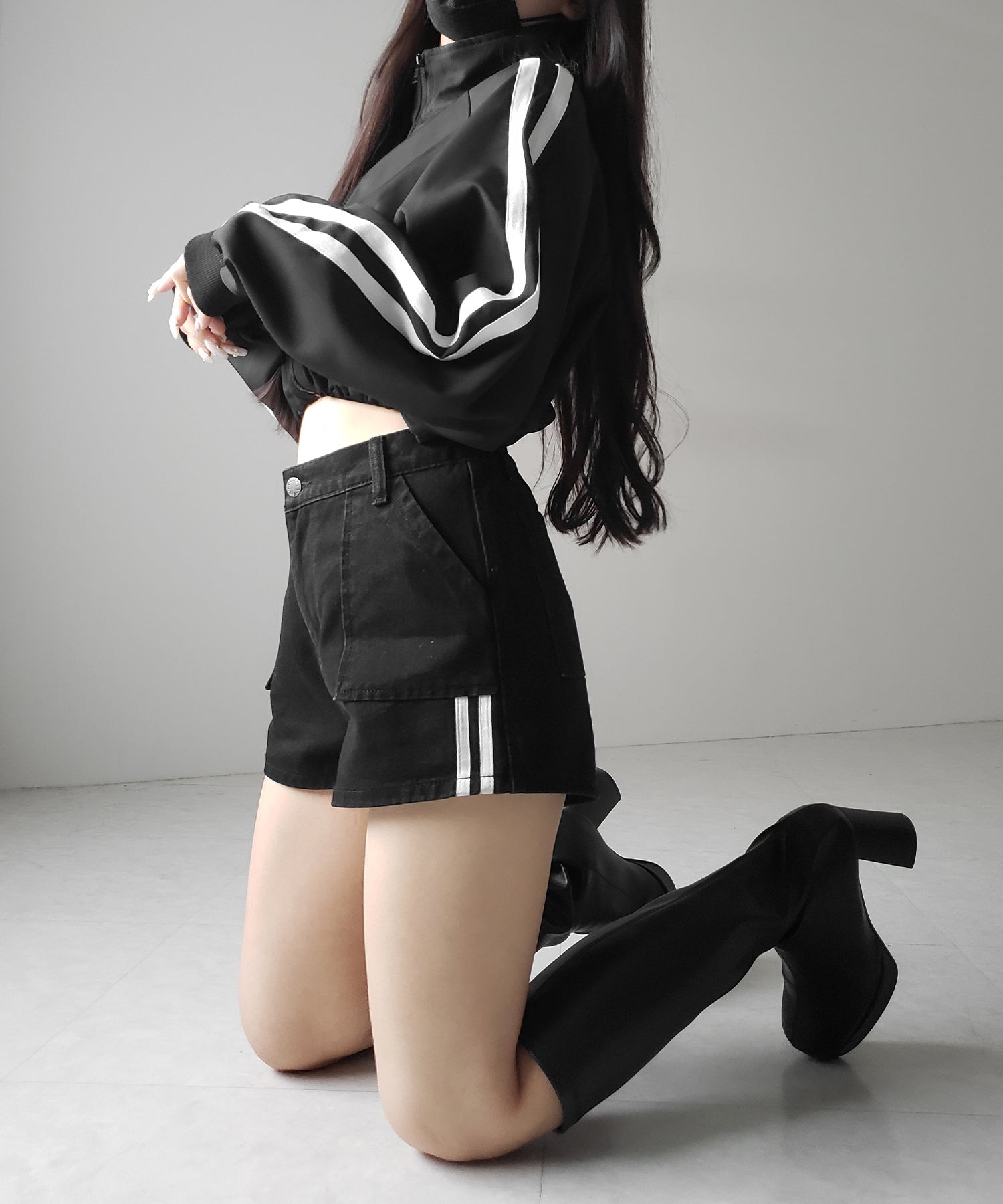 【 2color 】サイドラインハイウエストデニムショートパンツ / sideline highwaist denim short pants