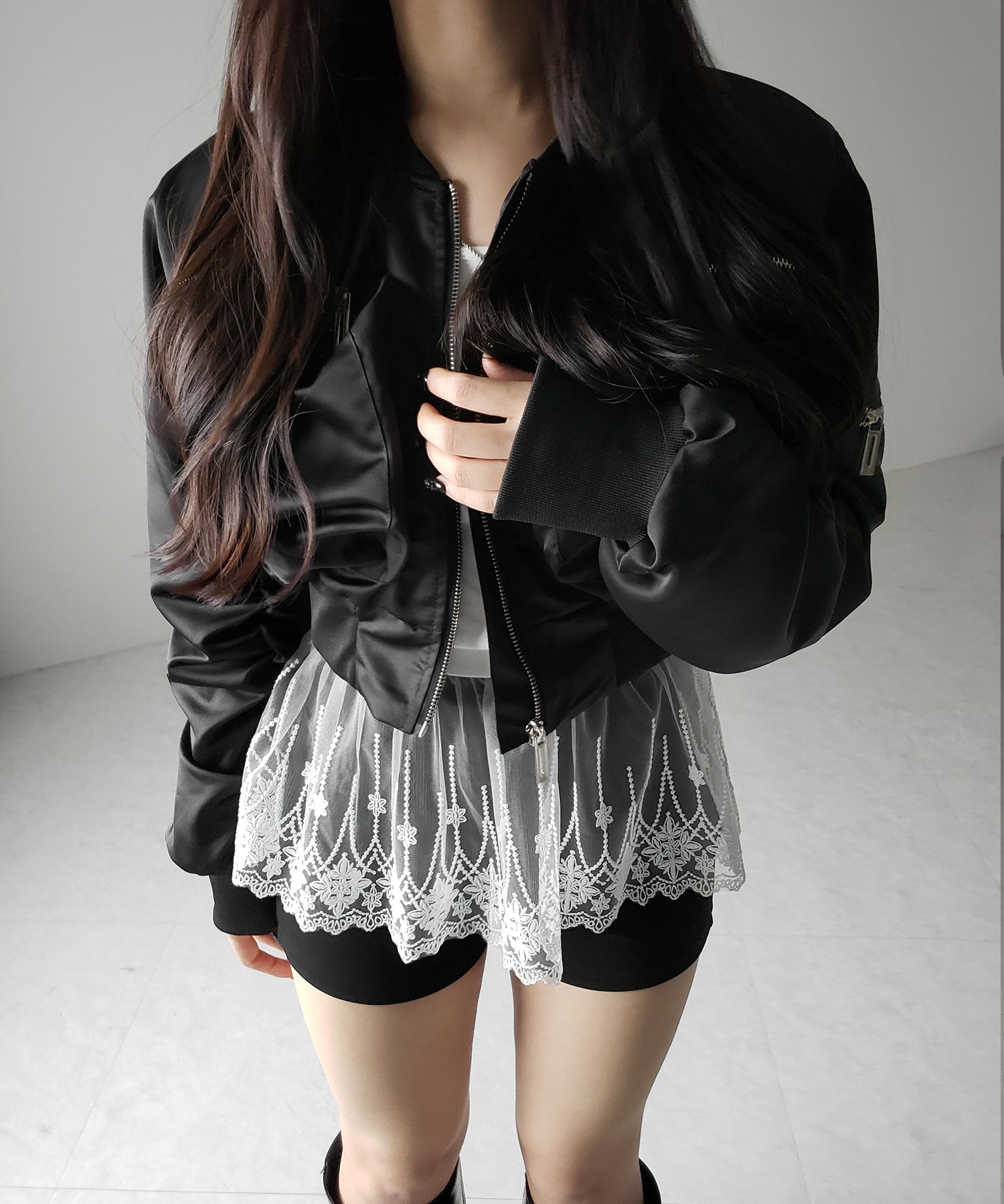 【 2color 】裾レースフリルレイヤード長袖トップス / hem lace frill layered long sleeve tops