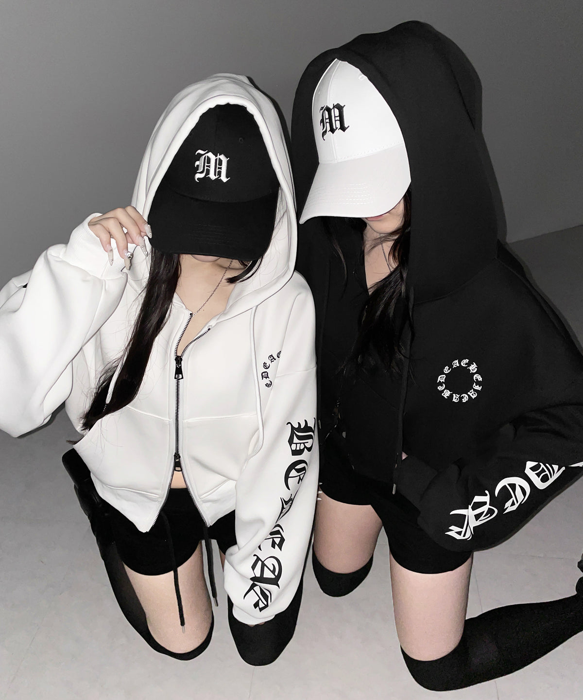 グランジロゴダブルジップショートパーカー / grunge logo double zip short hoodie