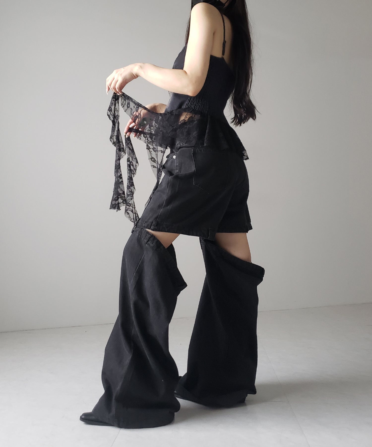 【 2color 】ヴィンテージライクレースフリルデニムビスチェ / vintage like lace frill denim bustier
