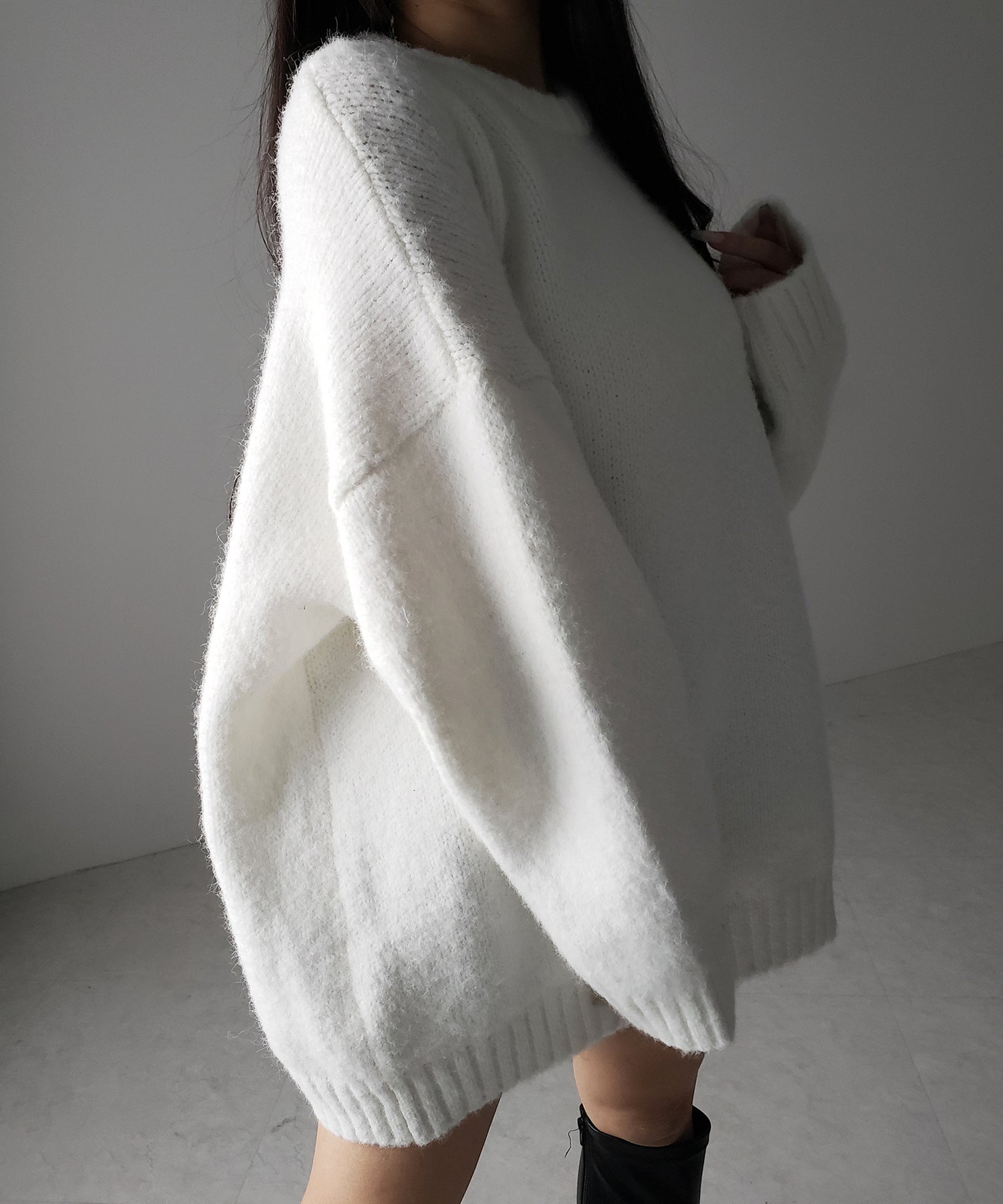 オーバーサイズフラッフィーニットプルオーバー / oversize fluffy knit pullover