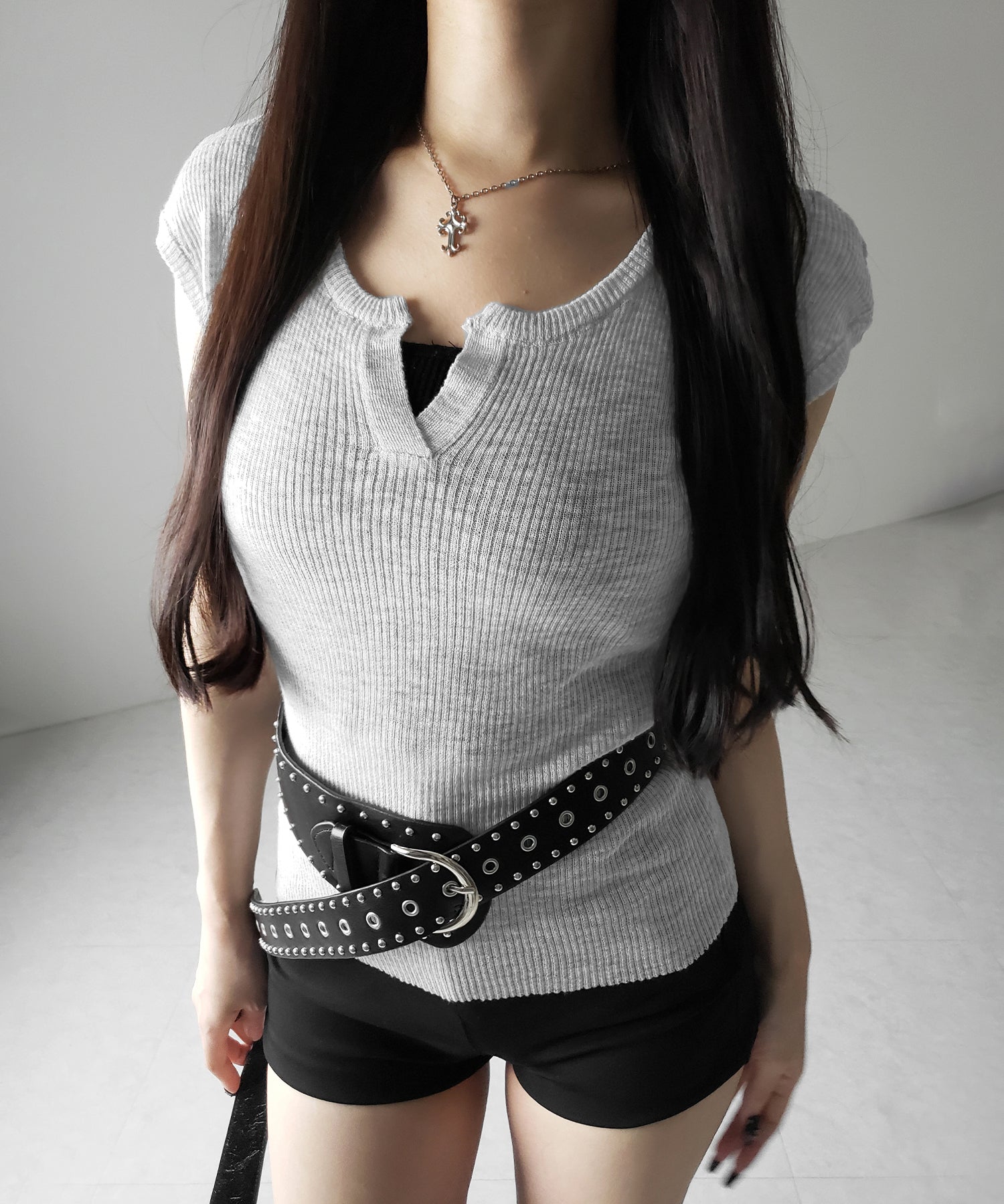 キーネックルーズシアーリブニットトップス / key neck loose sheer rib knit tops