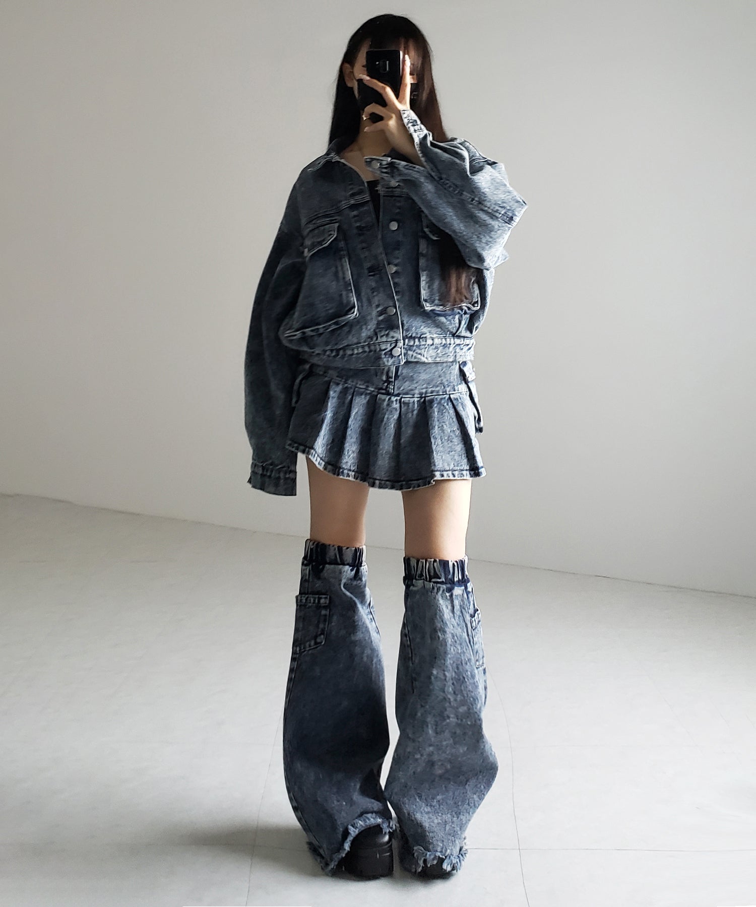 【 セットアップ着用可能 】ヴィンテージケミカルブリーチプリーツデニムミニスカート / vintage bleached pleated denim mini skirt