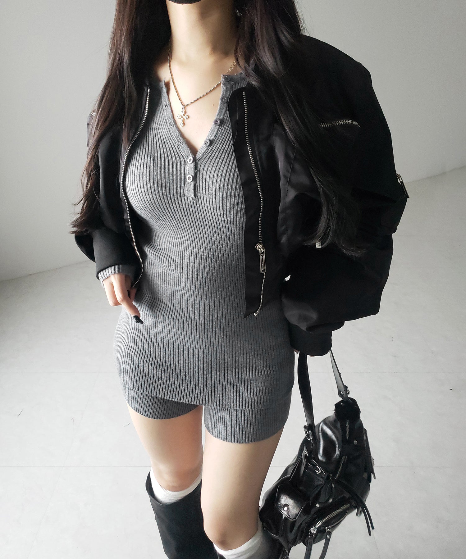 【 セットアップ 】ヘンリーネックスリムリブニットトップス&ニットショートパンツ SET / henley neck slim rib knit tops & knit short pants SET