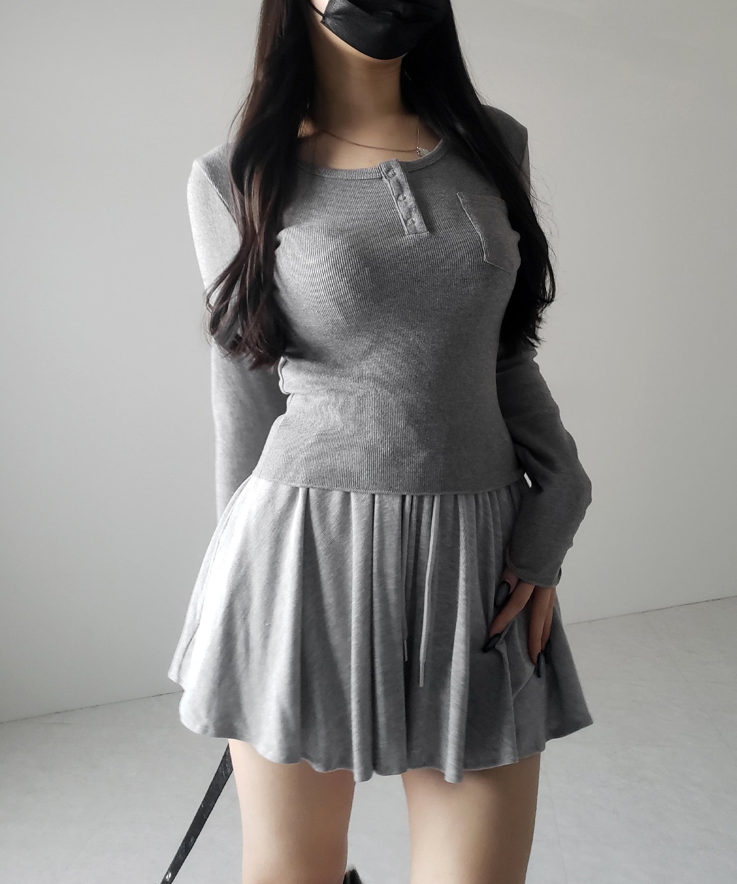 【インナーパンツ裏地付 】ハイウエストカットフレアミニスカート / High waist cut flare mini skirt