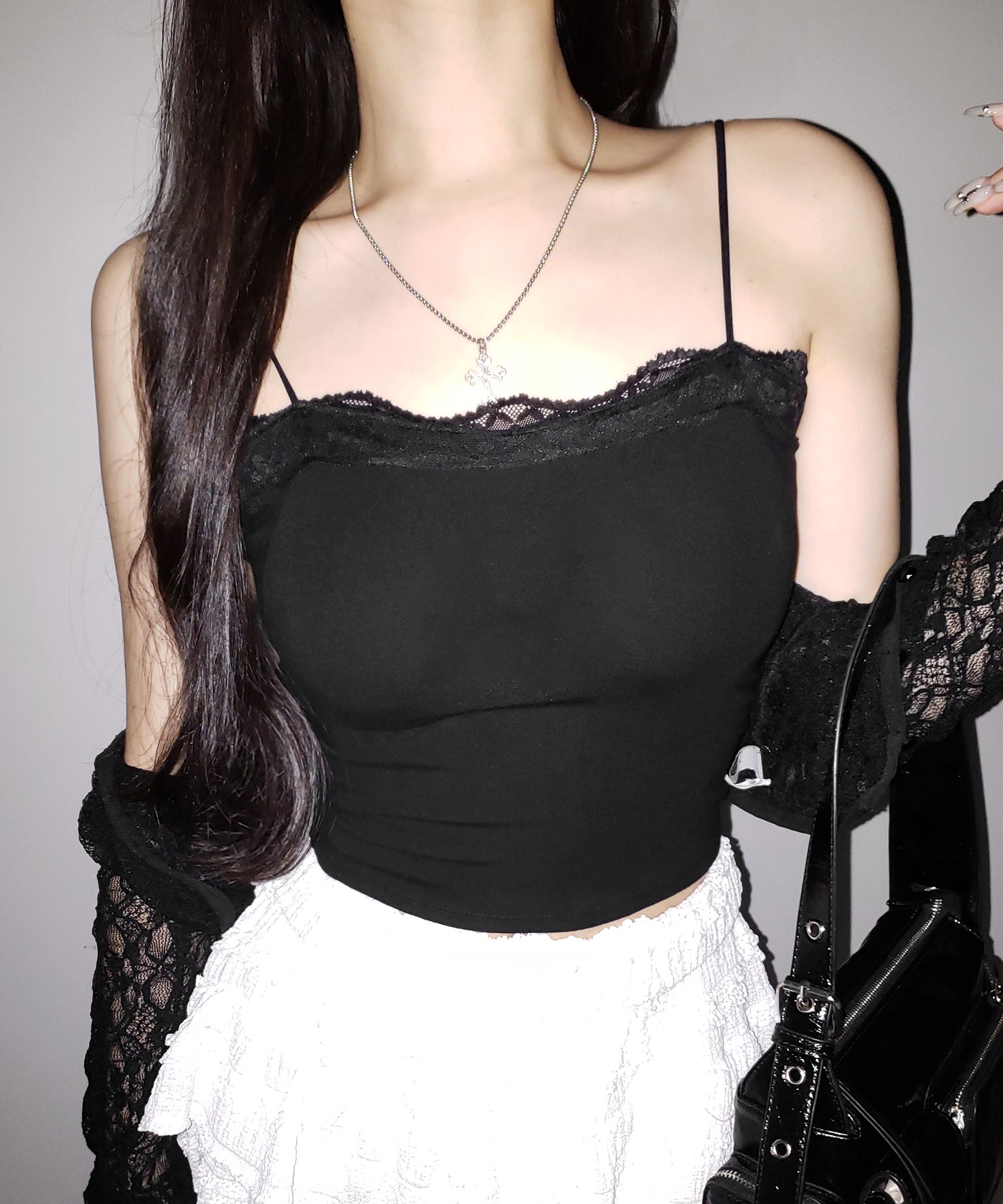 レース切替スクエアクロップドキャミソール / Lace switched square cropped camisole