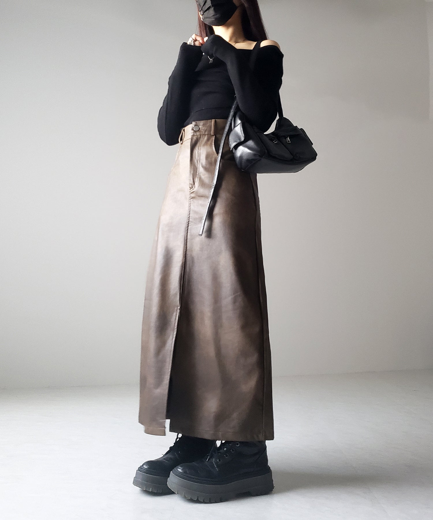 【 3color / 3size 】フロントスリットヴィンテージフェイクレザースカート