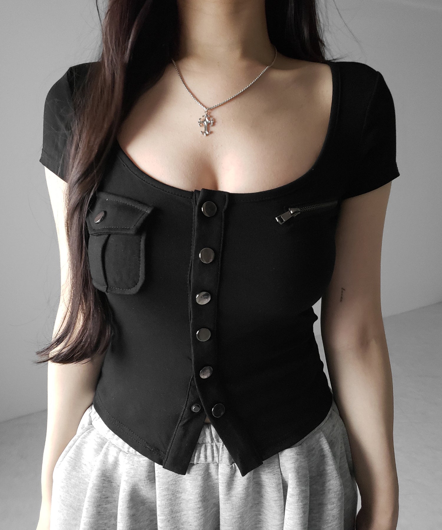【 +5cm厚盛ブラパッド 】ボリュームアップバンドゥブラトップ / +5cm volume up bandeau bra top