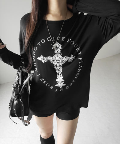 【 ワンショルにできる2way 】クロスロゴプリントワンショルルーズシアーTシャツ / 2WAY cross logo print one shoulder loose sheer T-shirt