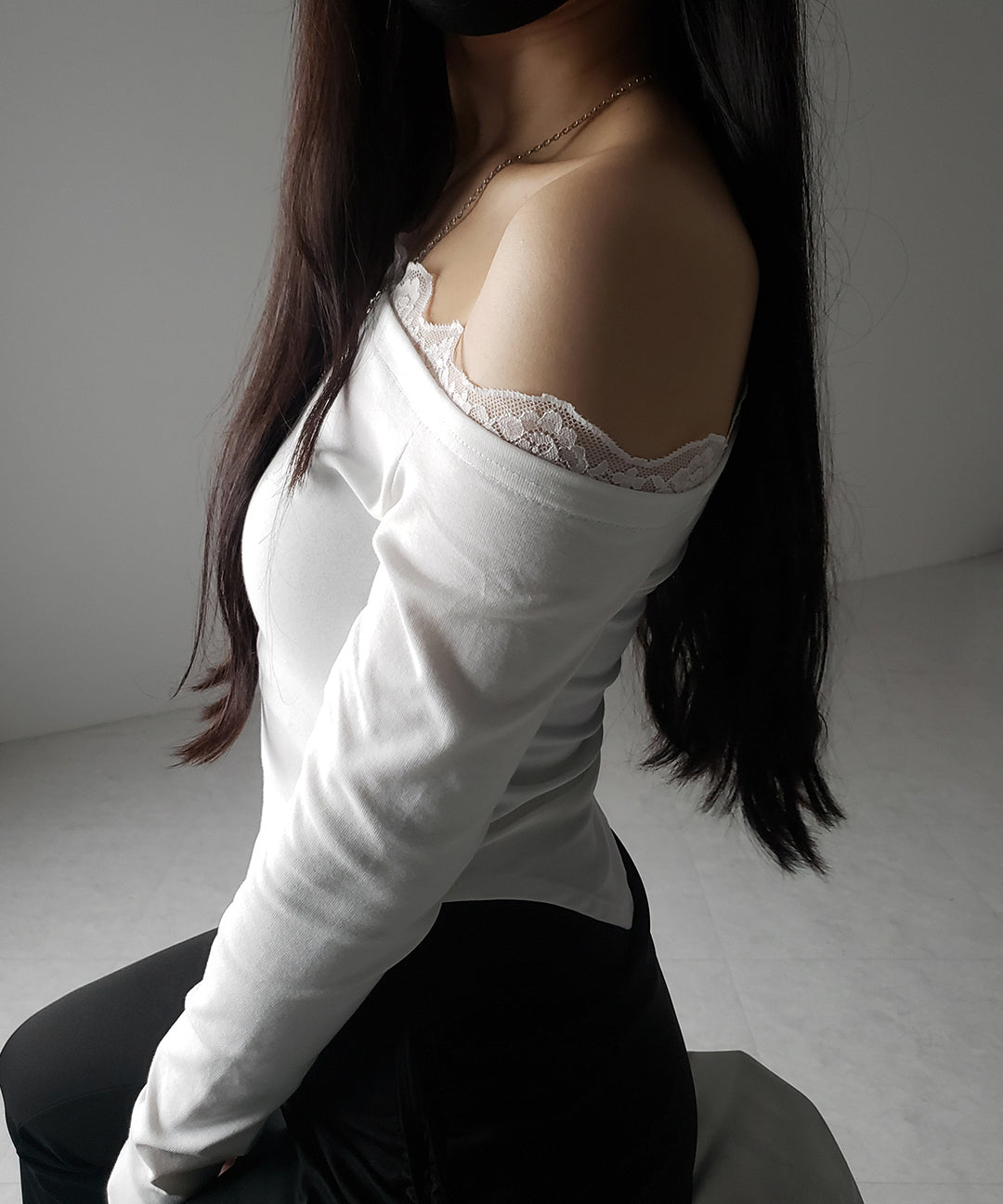 【 2color 】ワンショルダーレースポイントスリムカットソートップス / one shoulder lace point slim cutsew tops