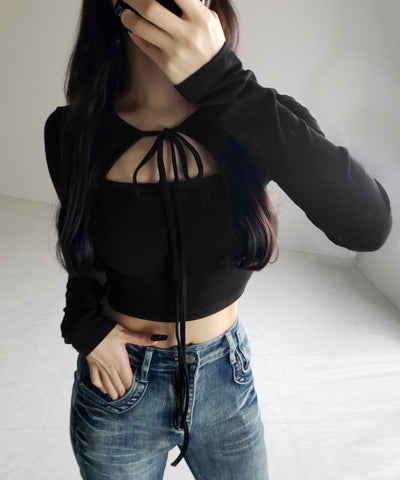【 2WAY / 裏起毛 】フロントリボンカットアウトドッキングショートトップス / front ribbon cutout docking short tops