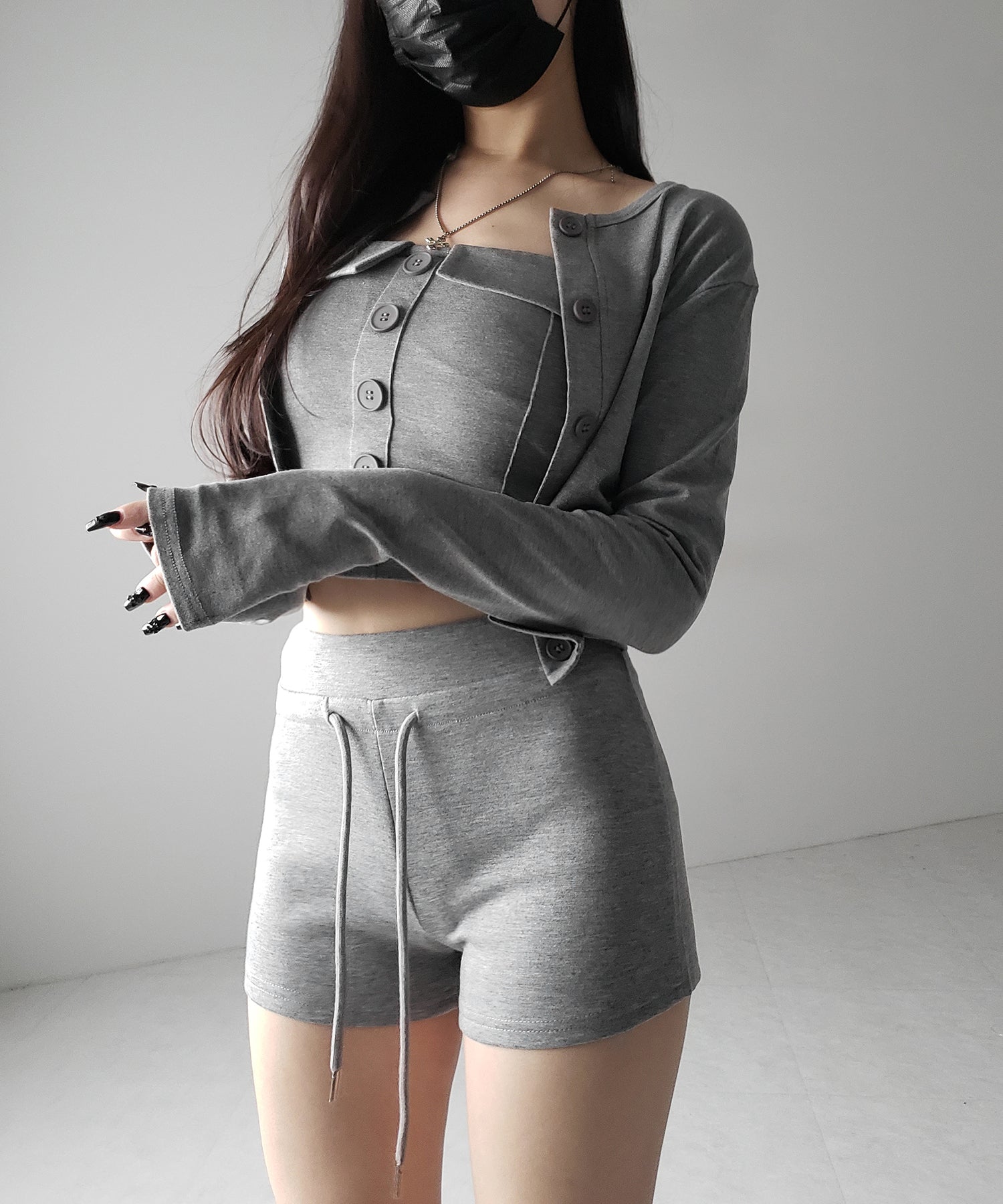 【 2点セット 】フロントボタンベアトップ + クロップドカットソーカーディガン SET / front button bare top + cropped cutsaw cardigan SET