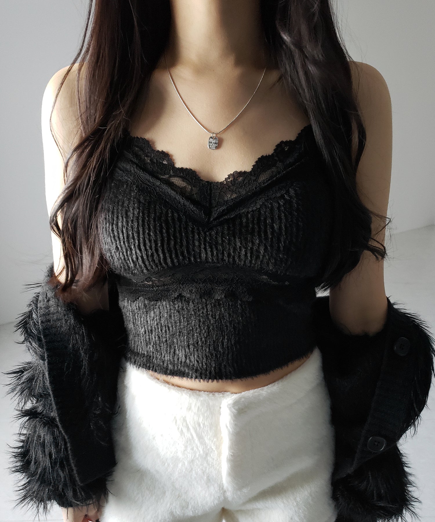 【 カップ付き 】ダブルレースシャギーファーショートビスチェキャミソール / double lace shaggy fur short bustier camisole