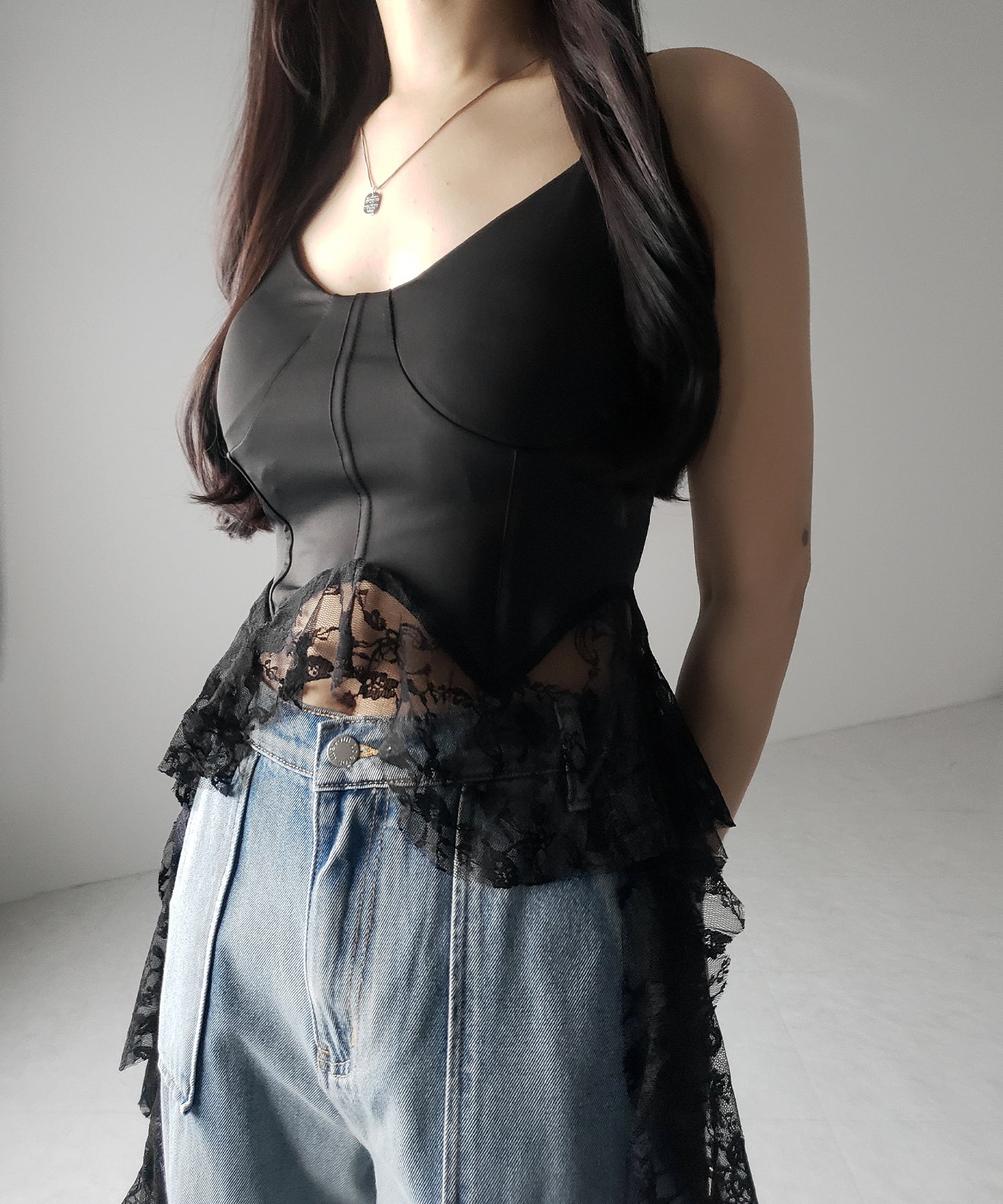 【 2color 】レースフリルレイヤードビスチェキャミソール / lace frill layered bustier camisole