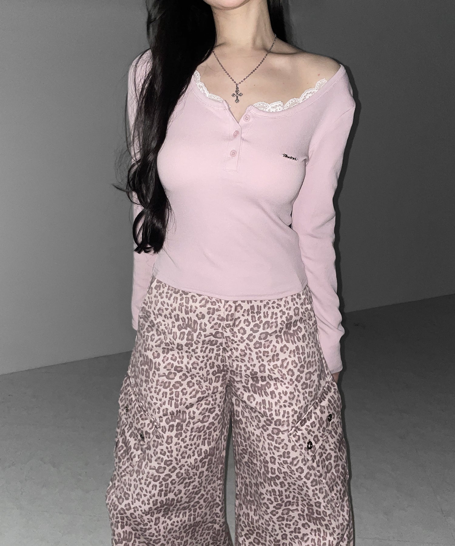 ヴィンテージライクピンクレオパードバレルカーゴパンツ / vintage like pink leopard barrel cargo pants