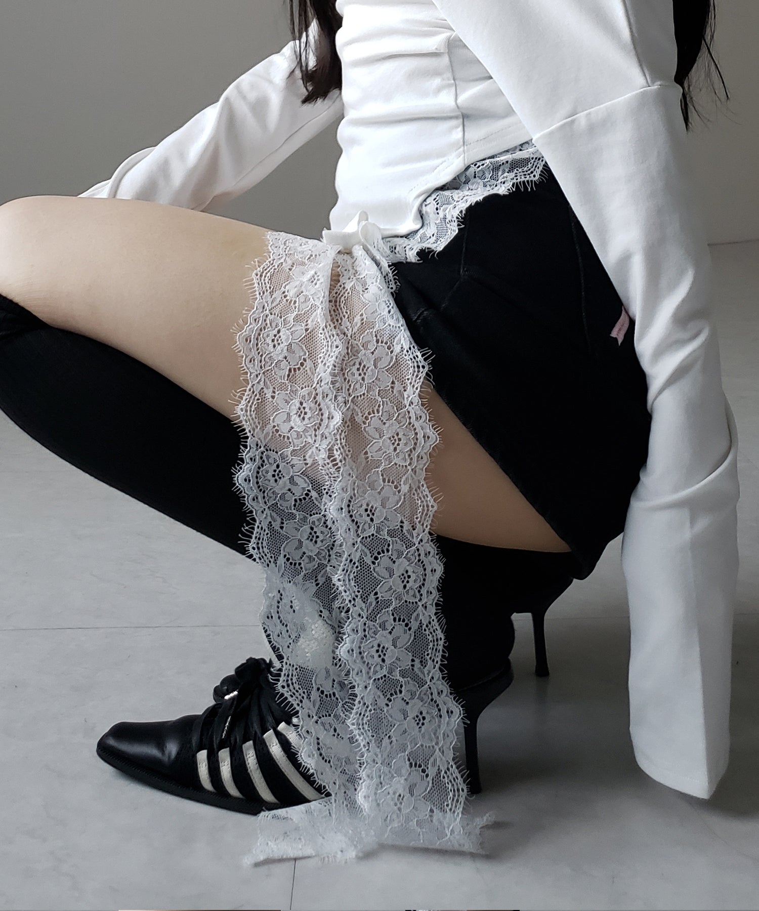【 2color 】ワンショルダーレースドッキングアシンメトリートップス / one shoulder lace docking asymmetry tops