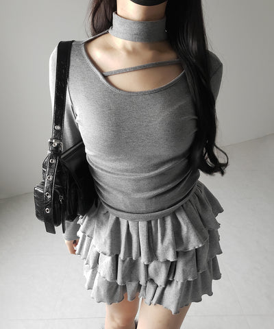 【 裏起毛 】チョーカーナナメストラップシャーリングトップス / choker naname strap shirring tops