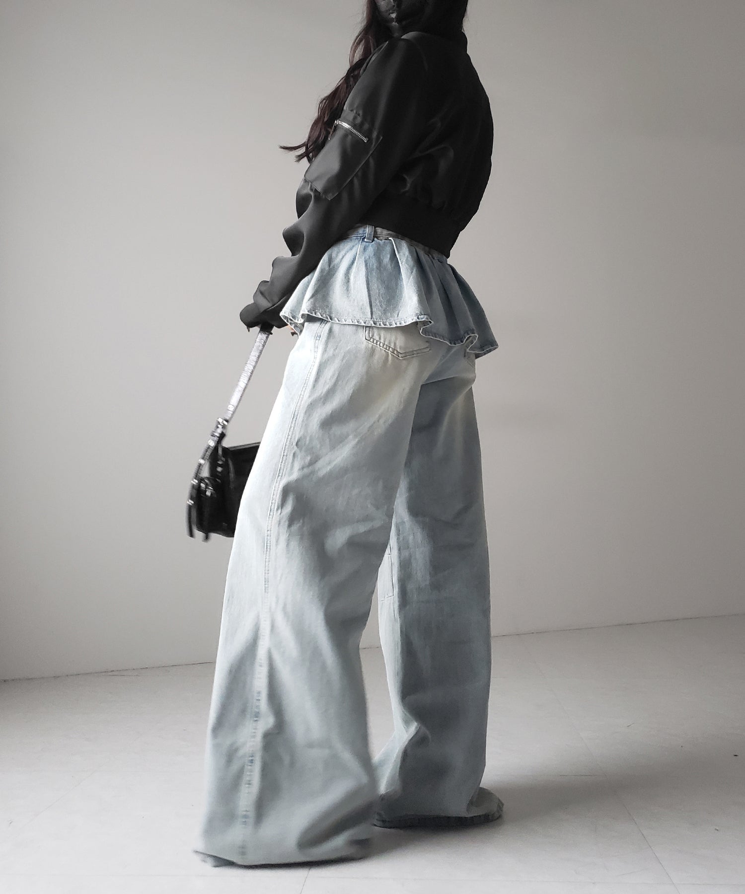 【 2color / 4size 】フリルドッキングレイヤードヴィンテージワイドデニム / frll docking layered vintage wide denim