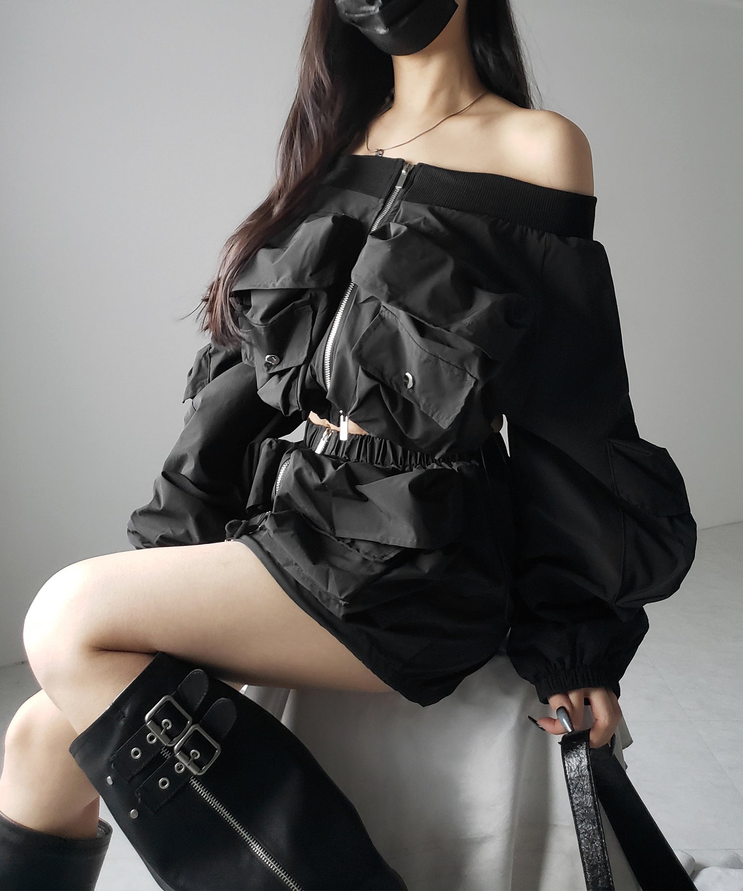 【 セットアップ 】アウトポケットオフショルカーゴブルゾン & ダブルジップカーゴミニスカート SET / out pocket off shoulder cargo blouson & double zip cargo mini skirt SET