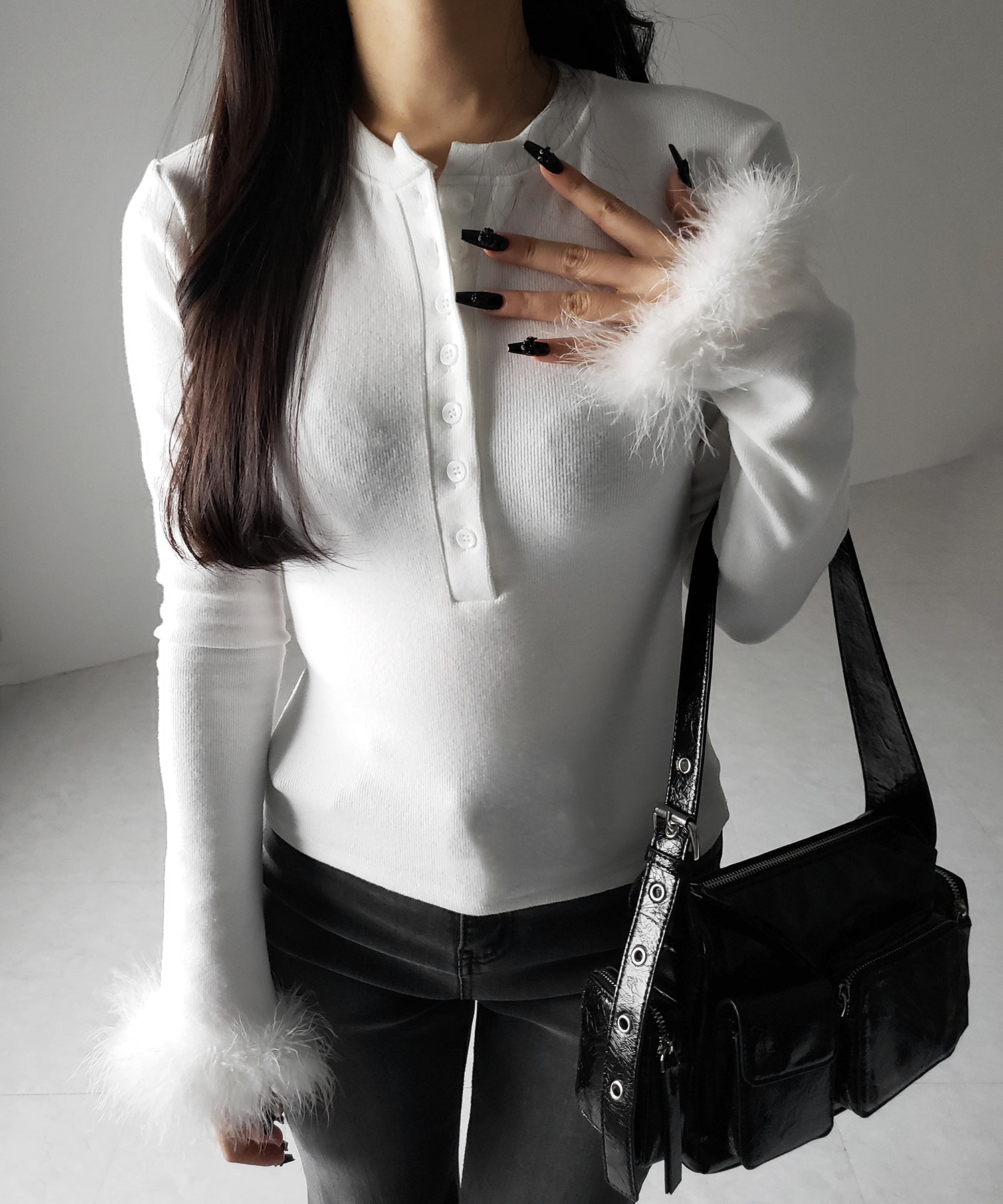 【 2color 】ファースリーブヘンリーネックリブトップス / fur sleeve henley neck lib tops