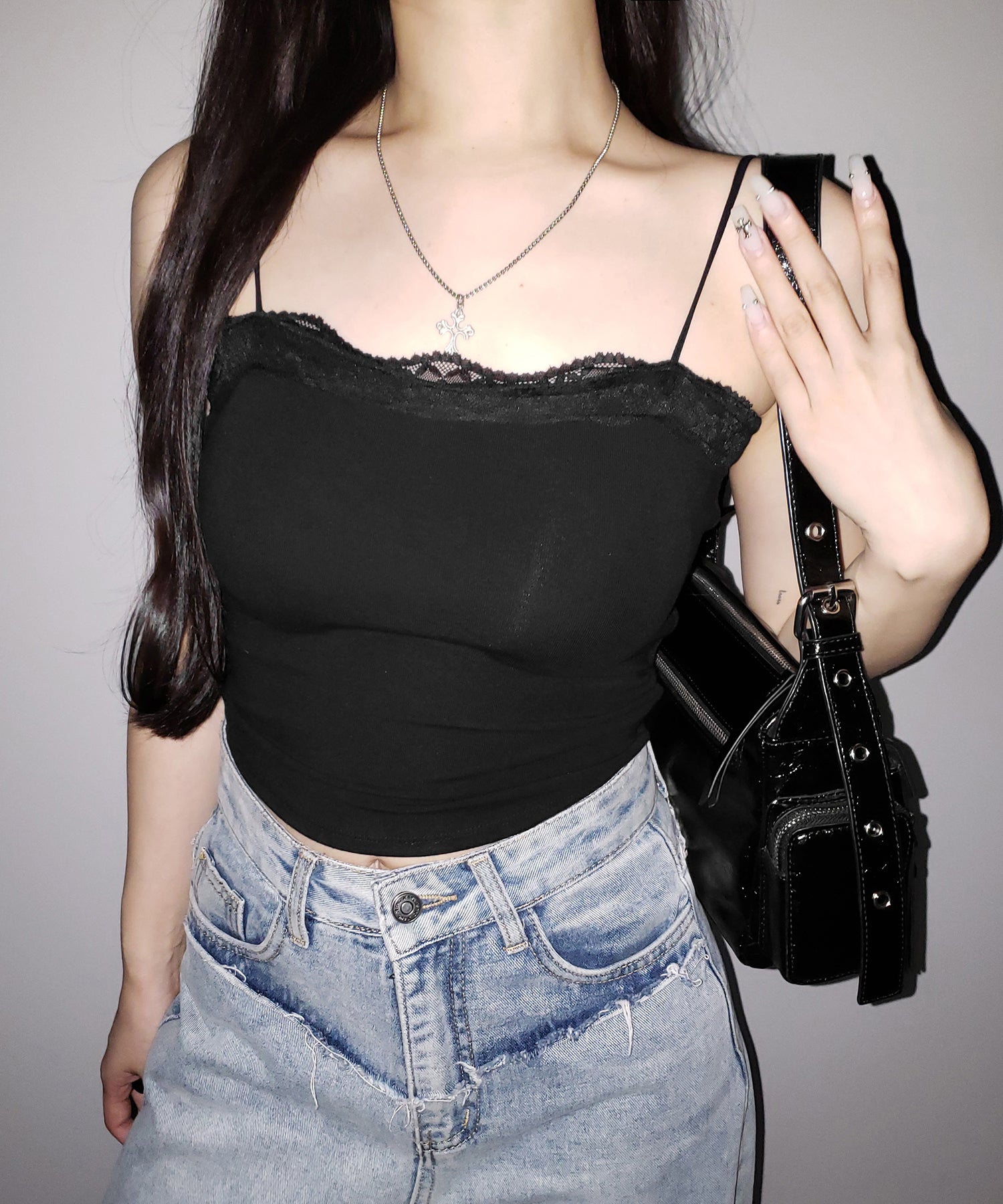 【 3color 】レース切替スクエアクロップドキャミソール / Lace switched square cropped camisole