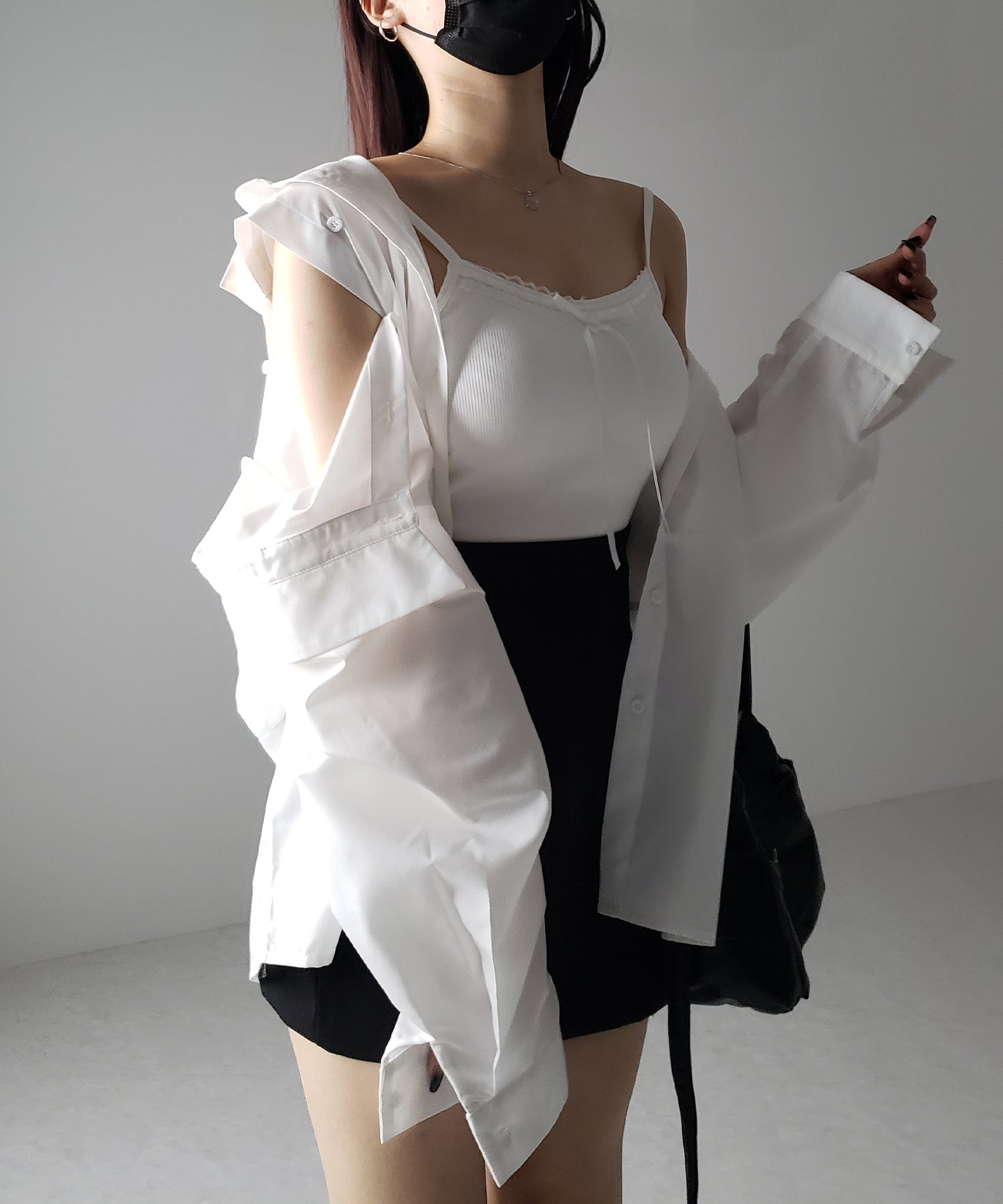 【 3color 】オープンショルダーカットアウトビッグシャツ / open shoulder cutout big shirt