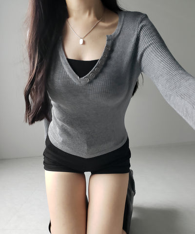 フェイクレイヤードスリムリブニットトップス / Fake layered slim rib knit tops