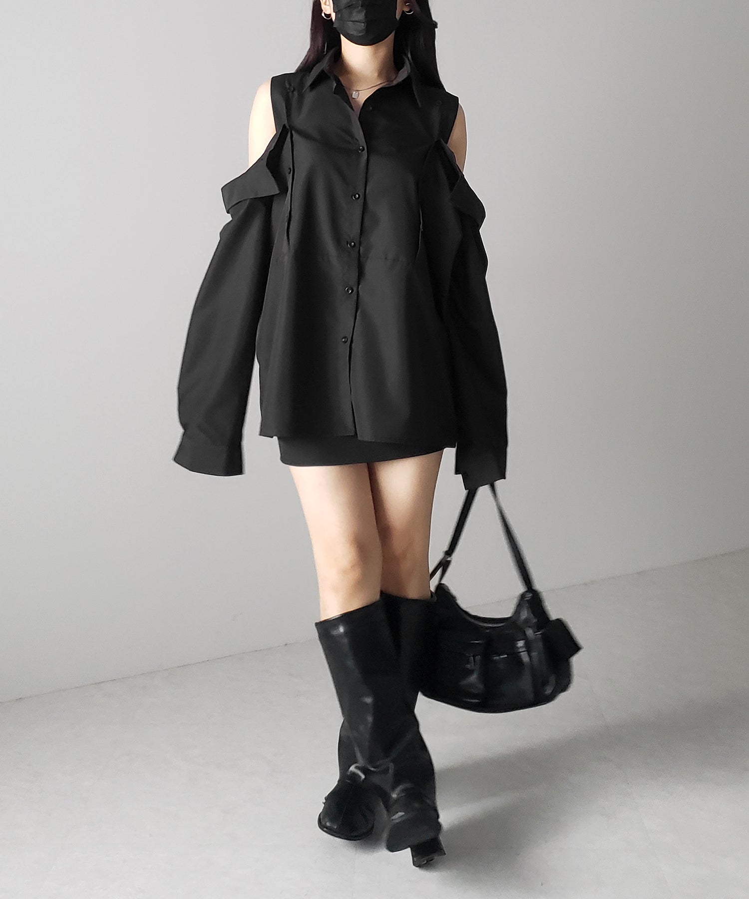 【 3color 】オープンショルダーカットアウトビッグシャツ / open shoulder cutout big shirt