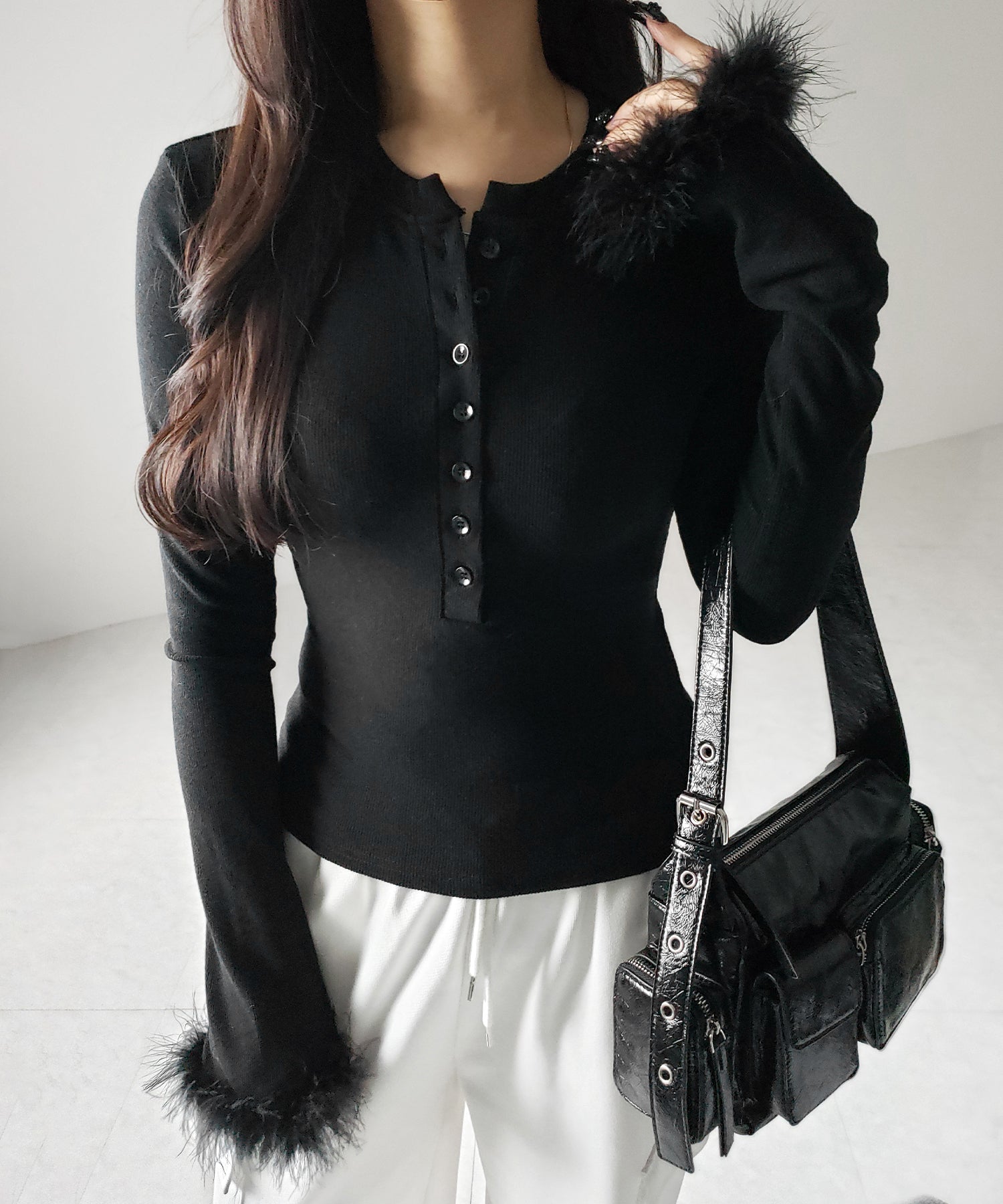 【 2color 】ファースリーブヘンリーネックリブトップス / fur sleeve henley neck lib tops