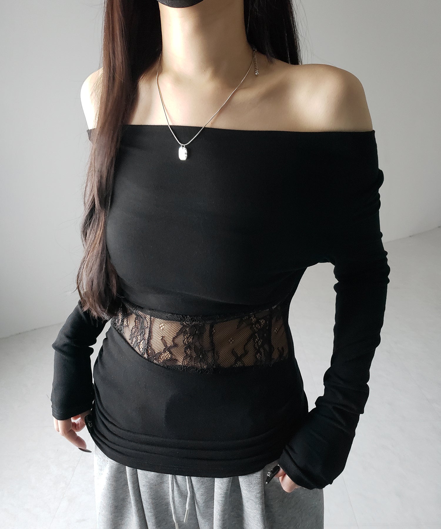 【 2color 】ウエストレースカットアウトオフショルトップス / waist lace cutout offshoulder tops