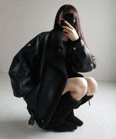 【 2color 】フェイクレザーベルテッドボアムートンジャケット / fake leather belted boa mouton jacket
