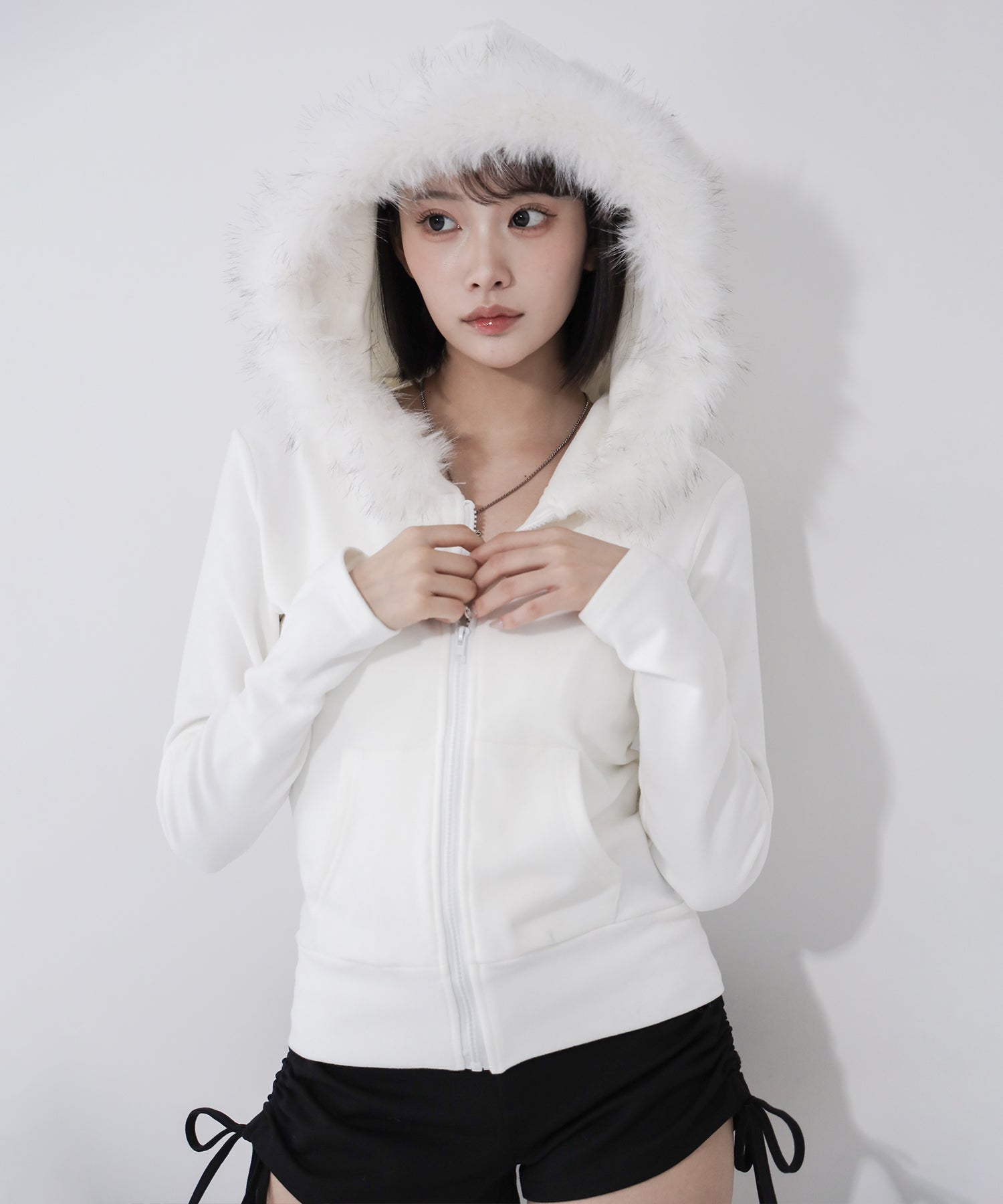 フェイクファーフーディジップアップパーカー / fake fur hooded zipup hoodie