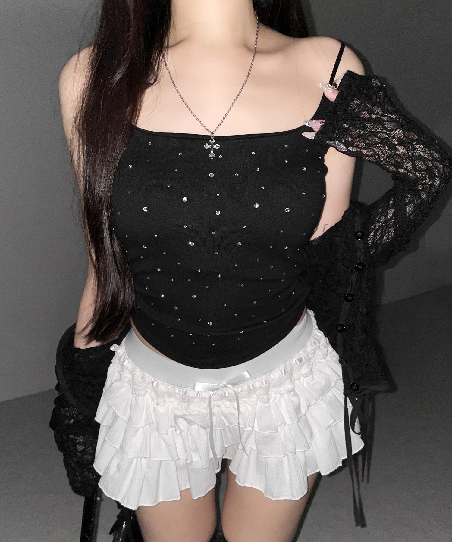 ラインストーンスクエアネックスリムキャミソール / Rhinestone square neck slim camisole