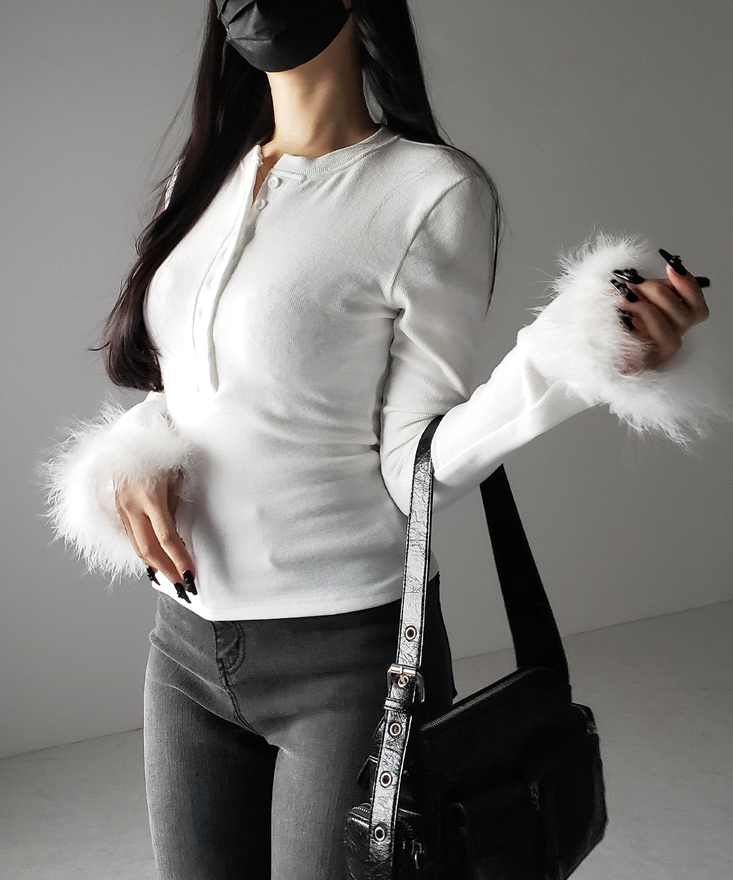 【 2color 】ファースリーブヘンリーネックリブトップス / fur sleeve henley neck lib tops